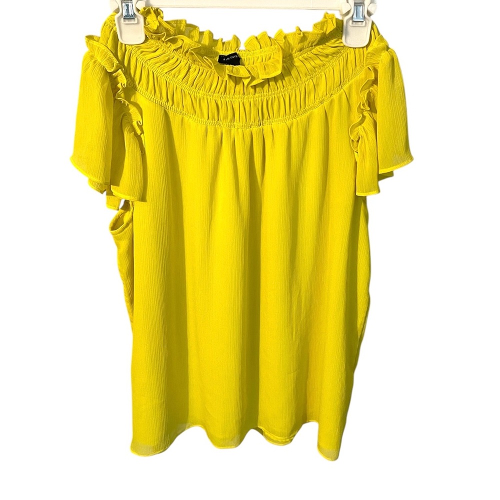 Yellow Ruffled Off-Shoulder Top - Picture 4 of 9